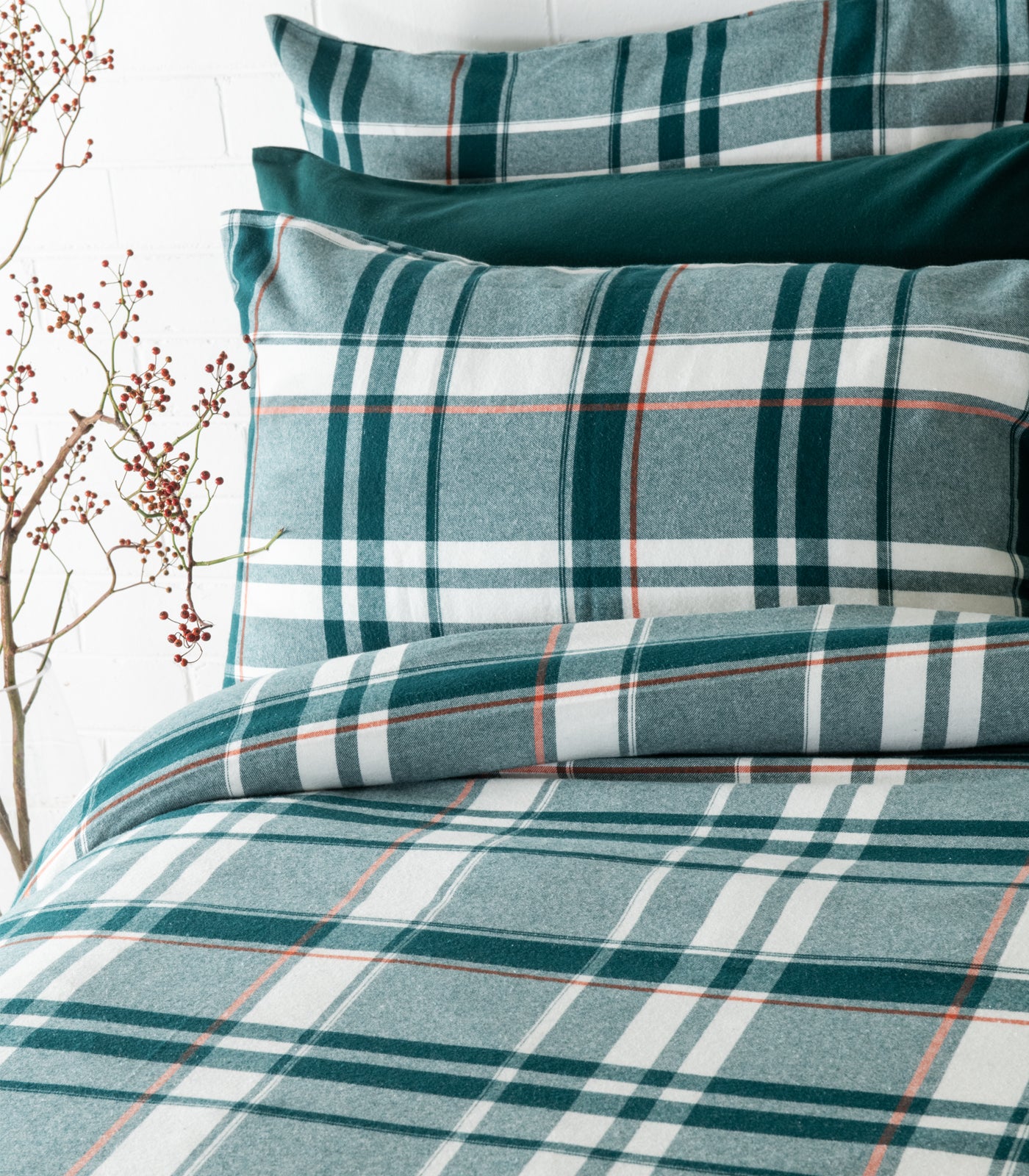 QuiltFlannelPlaidDeepTealCloseUp_765f10e8-8dc1-43c1-8122-4bd33926d253.jpg